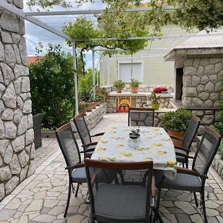 Laura Apartmán Dramalj